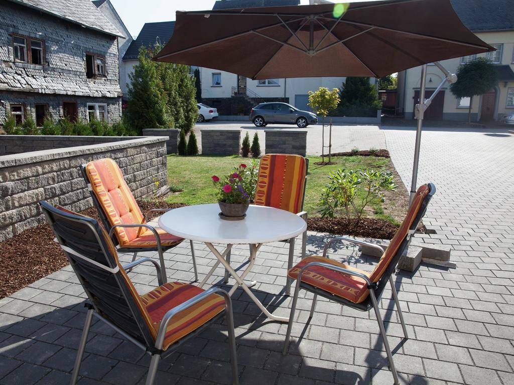 Spacious Holiday Home Between Mosel And Hunsr Ck Blankenrath Exterior photo